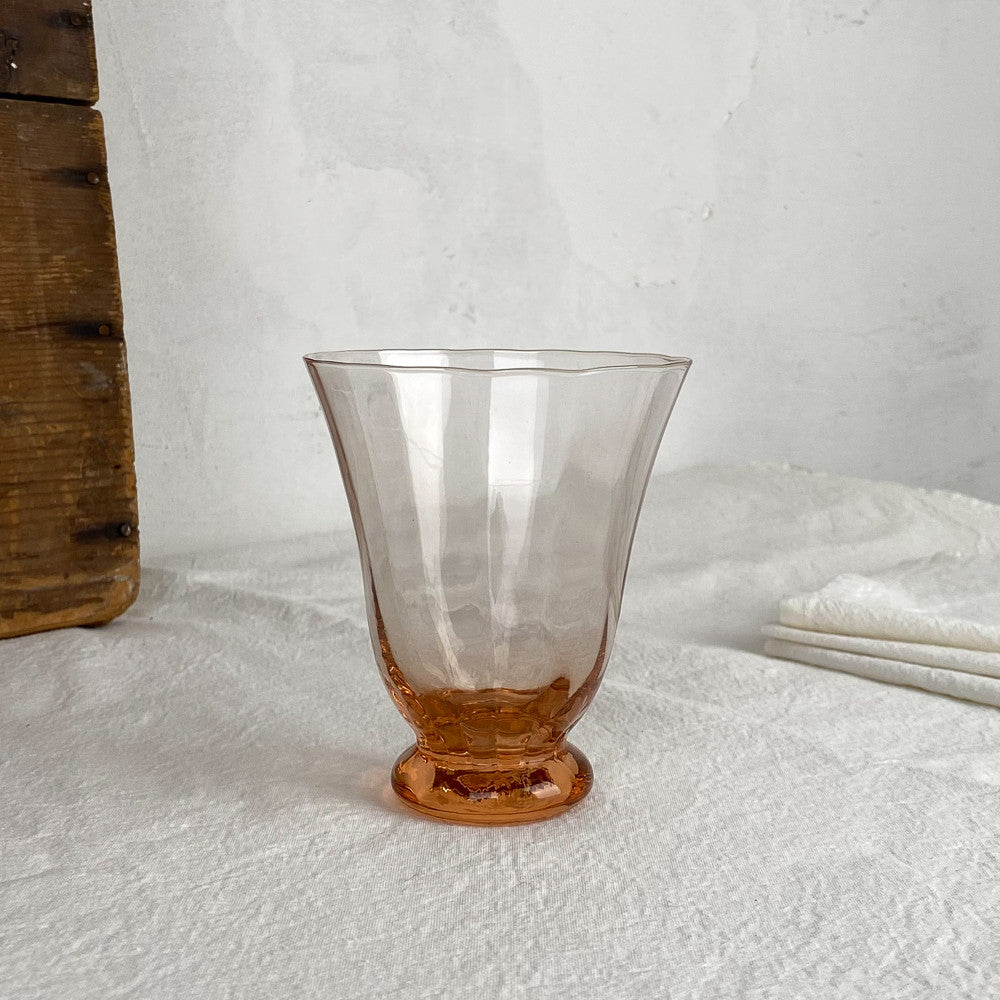 Verre à eau coloré