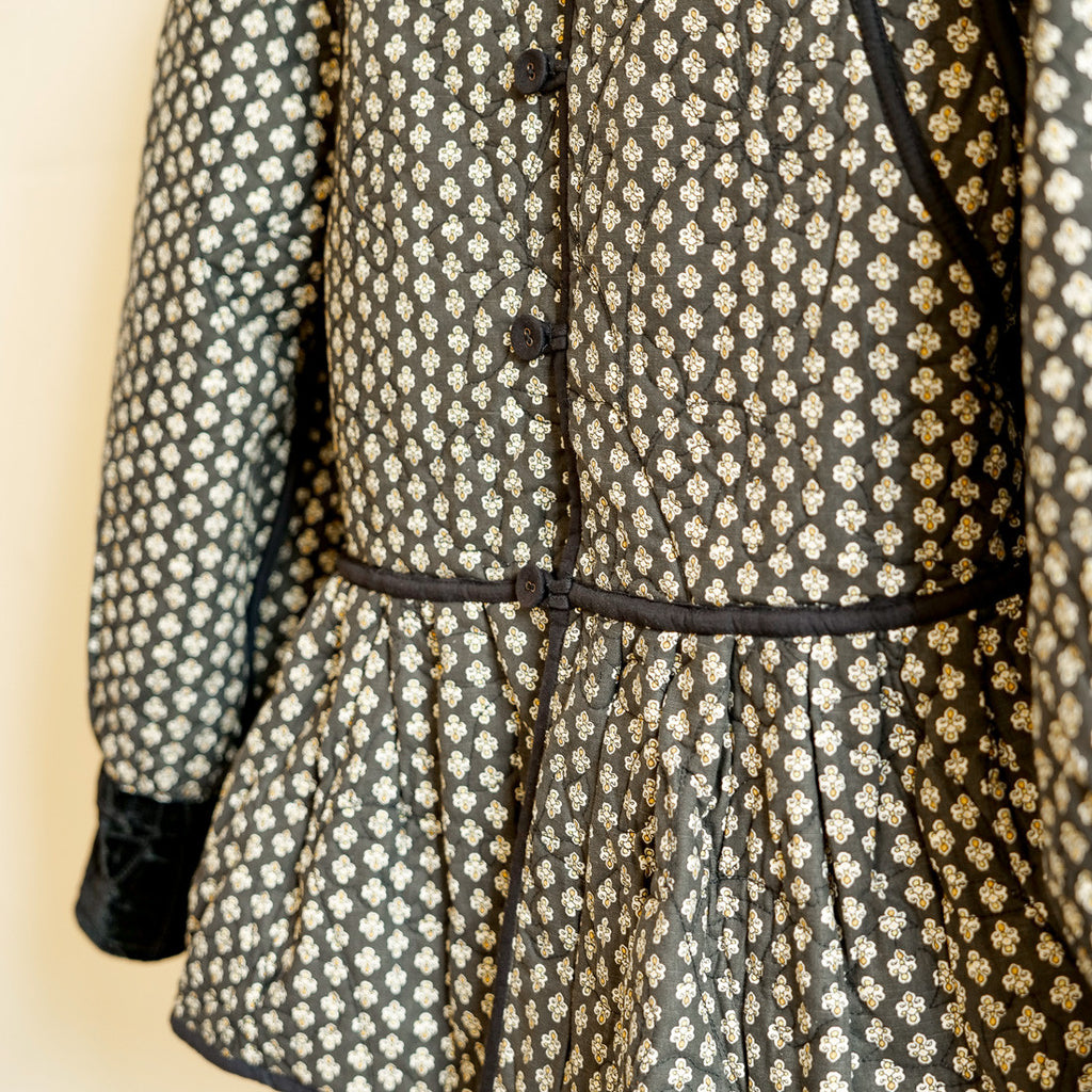 Buttoned jacket
