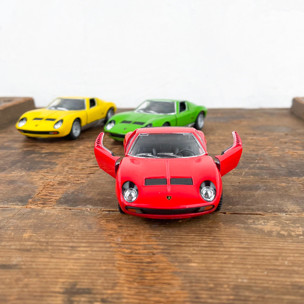 Voiture Lamborghini Miura miniature en métal